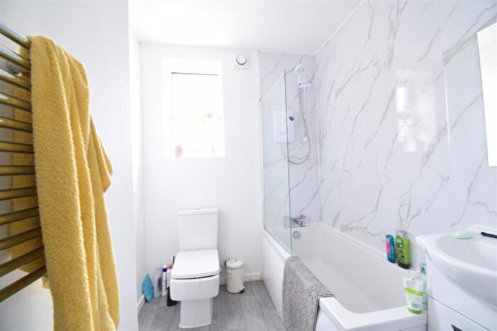 2 Bedroom Terraced House To Rent In Spooner Road, Sheffield, S10