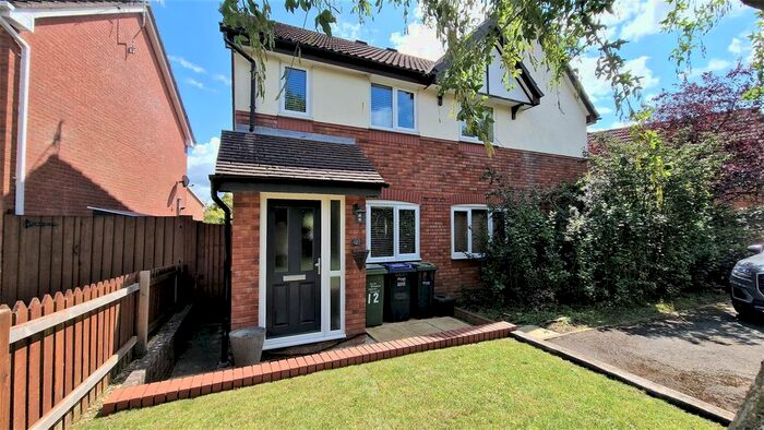2 Bedroom Semi-Detached House For Sale In Lingfield Close, Chippenham, SN14
