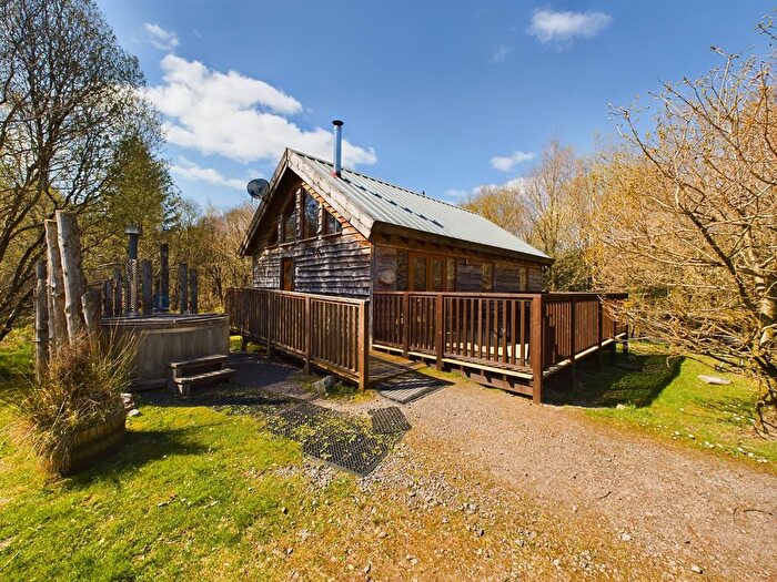 2 Bedroom Chalet For Sale In Oak Cabin, Loch Awe, Dalavich, PA35