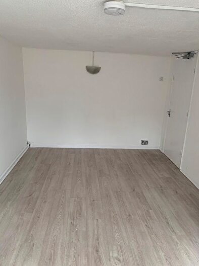 4 Bedroom Terraced House To Rent In Westbury Road, Barking, IG11