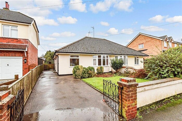 2 Bedroom Semi Detached Bungalow For Sale In Old Kent Road, Paddock Wood, Tonbridge, Kent, TN12