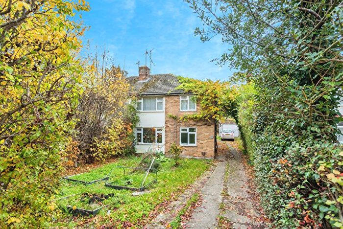 2 Bedroom Flat For Sale In Oxford Road, Littlemore, Oxford, OX4