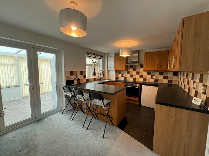 3 Bedroom Detached House To Rent In Brow Hill Road, Rotherham, South Yorkshire, S66