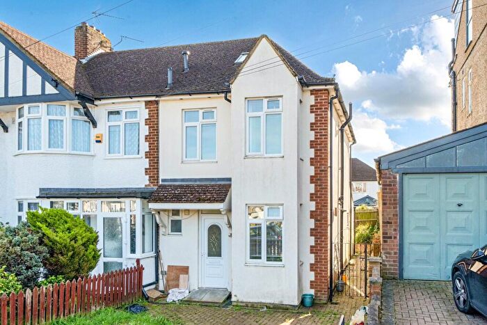 3 Bedroom Terraced House For Sale In Winsford Road, Catford, London, SE6