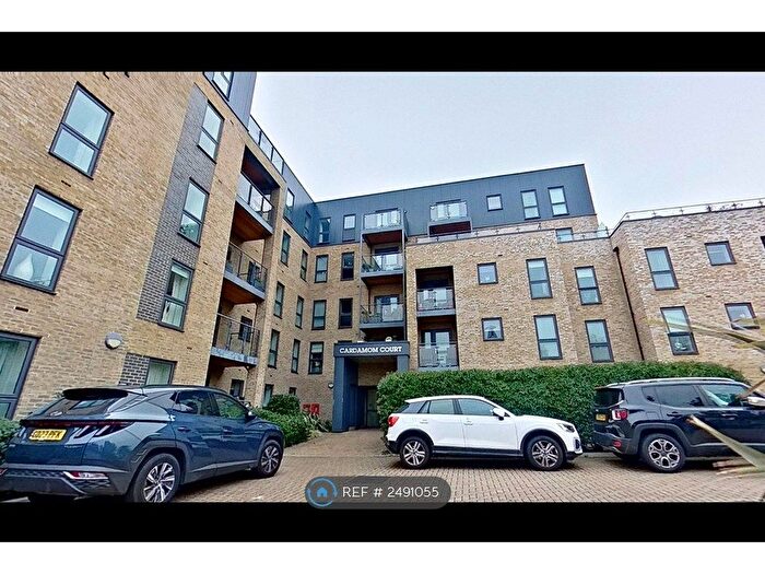 2 Bedroom Flat To Rent In Cardamom Court, Bexleyheath, DA6