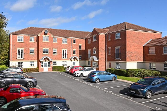 2 Bedroom Flat For Sale In St. Pauls Mews, Holgate, York, YO24