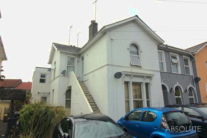 2 Bedroom Maisonette To Rent In Avenue Road, Torquay, TQ2