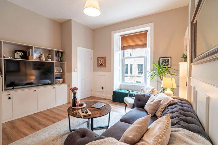 1 Bedroom Flat To Rent In Viewforth Gardens, Edinburgh, EH10