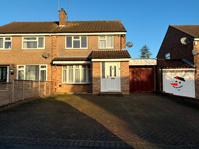 3 Bedroom Semi Detached House To Rent In Browning Crescent, Bletchley, MK3