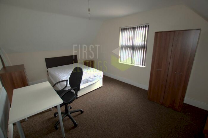 4 Bedroom Terraced House To Rent In Hazel Street, Leicester, LE2