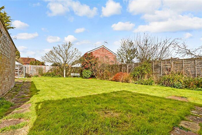 2 Bedroom Semi Detached Bungalow For Sale In Rushford Close, Headcorn, Ashford, Kent, TN27