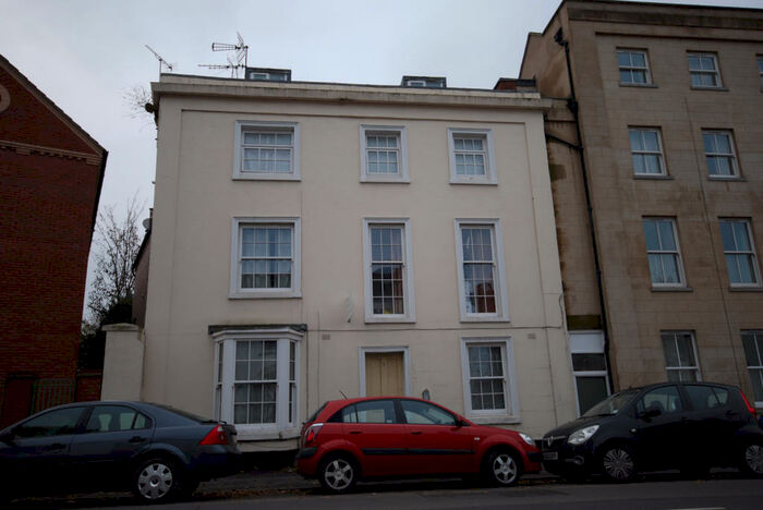 Studio To Rent In Radford Road, Leamington Spa, CV31