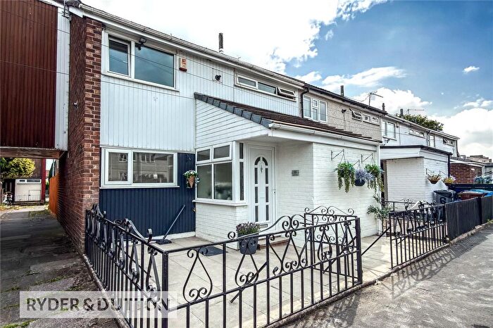 3 Bedroom End Terrace House For Sale In Abberley Drive, Moston, Manchester, M40