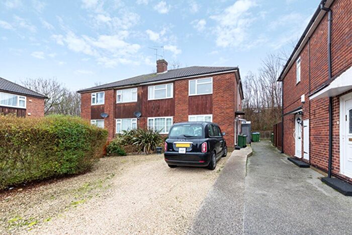 2 Bedroom Maisonette For Sale In Gwillim Close, Sidcup, DA15