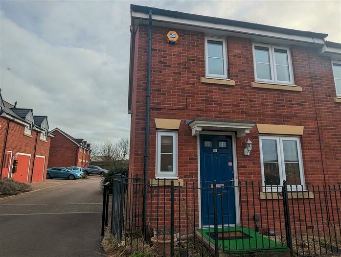 3 Bedroom House To Rent In Bates Way, Swindon, SN2