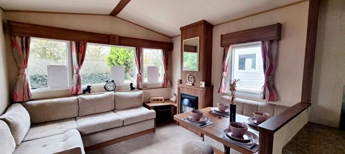 3 Bedroom Park Home For Sale In Stanford Bishop, Worcester, WR6