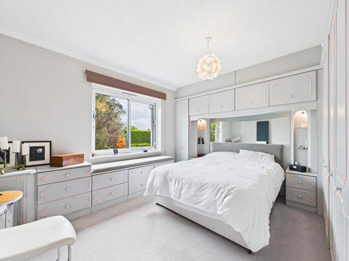 3 Bedroom Detached Bungalow For Sale In Sidcup, Kent, DA15