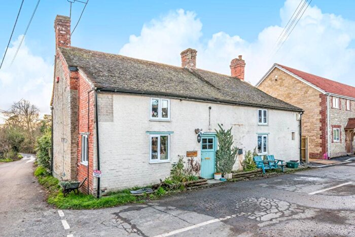 3 Bedroom Detached House For Sale In Milton On Stour, Dorset, SP8