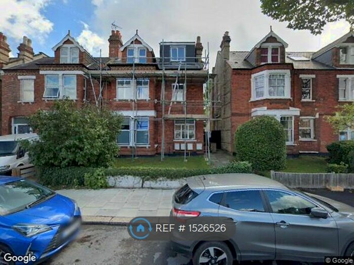 2 Bedroom Flat To Rent In Regents Park Road, London, N3