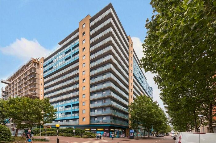 2 Bedroom Flat To Rent In Western Gateway, London, E16