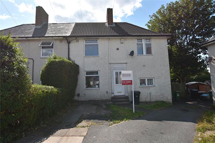 3 Bedroom Semi-Detached House For Sale In Cricklegate, Leeds, West Yorkshire, LS15