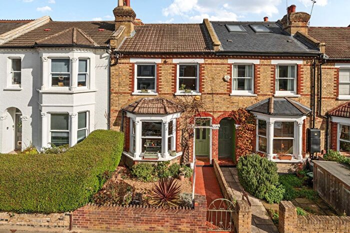 4 Bedroom Terraced House For Sale In Montrave Road, Penge, London, SE20