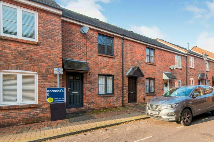 2 Bedroom Terraced House To Rent In St. Johns Street, Winchester, SO23