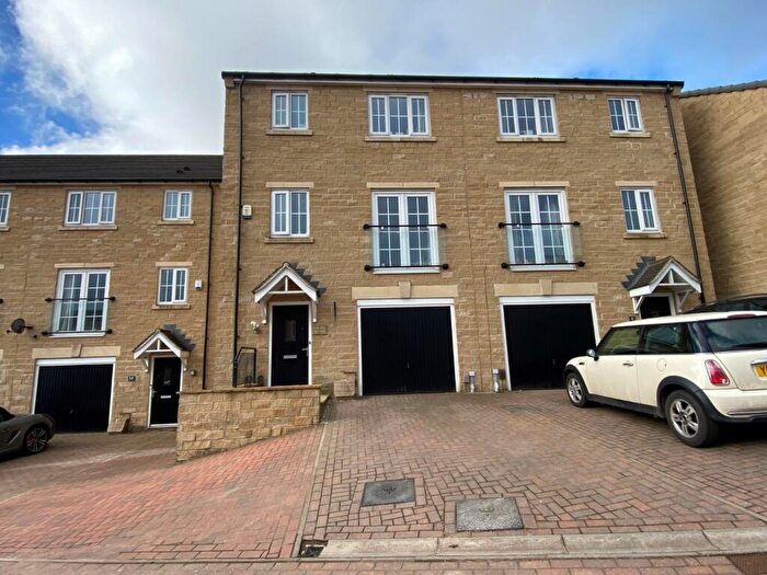 3 Bedroom Semi-Detached House For Sale In Black Dyke View, Queensbury, Bradford, BD13