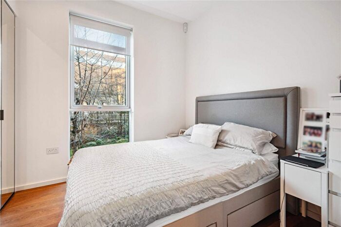 1 Bedroom Flat For Sale In Columbia Gardens, London, SW6