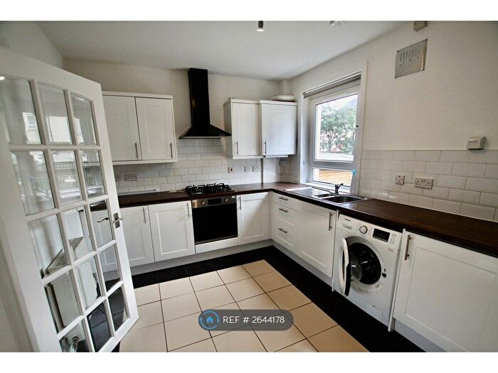 3 Bedroom Terraced House To Rent In Dean Crescent, Hamilton, ML3