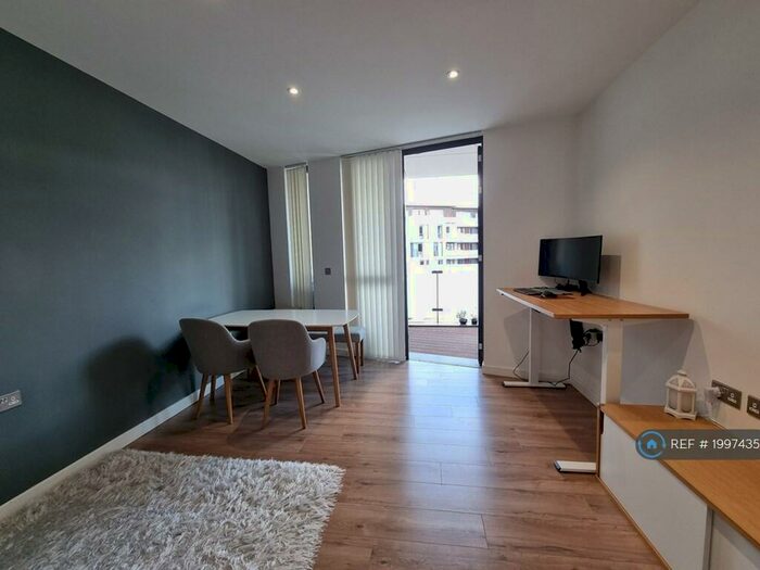 1 Bedroom Flat To Rent In Sequoia House, London, SE16