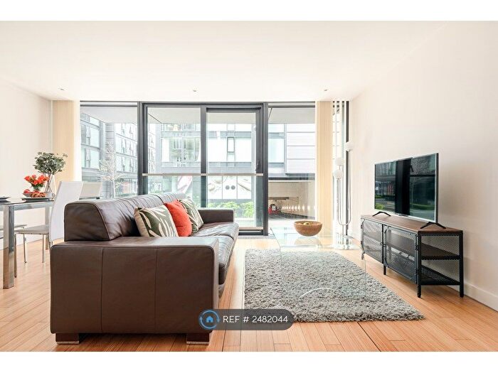 1 Bedroom Flat To Rent In Simpson Loan, Edinburgh, EH3