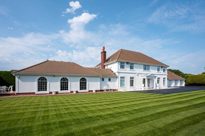 5 Bedroom Detached House For Sale In Queens Road Calf Heath Wolverhampton, West Midlands, WV10