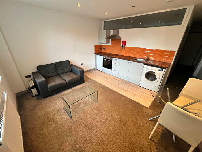 1 Bedroom Apartment To Rent In St Peters House, Princes Street, DN1