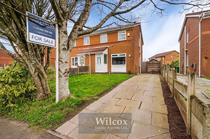 2 Bedroom Semi Detached House For Sale In Newlands Avenue, Bolton, BL2