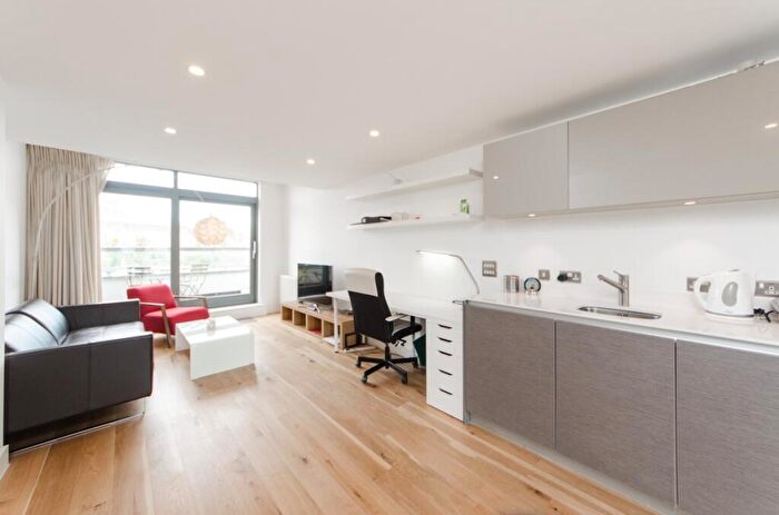 2 Bedroom Apartment To Rent In Prebend Street London, N1