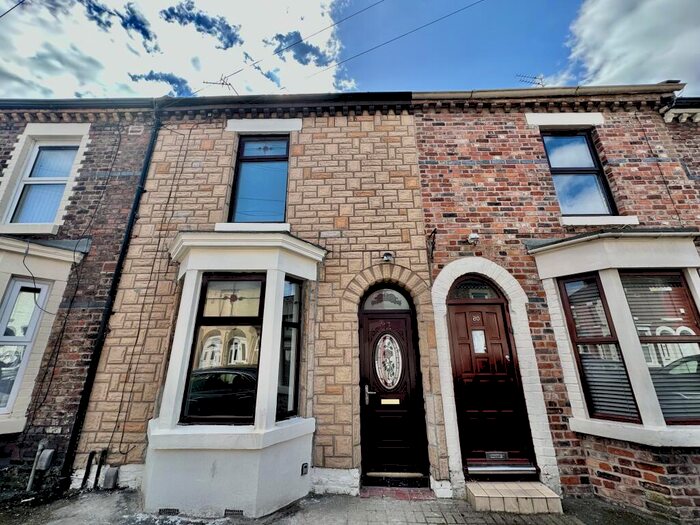 1 Bedroom House To Rent In Geraint Street, ***Room Let***, L8