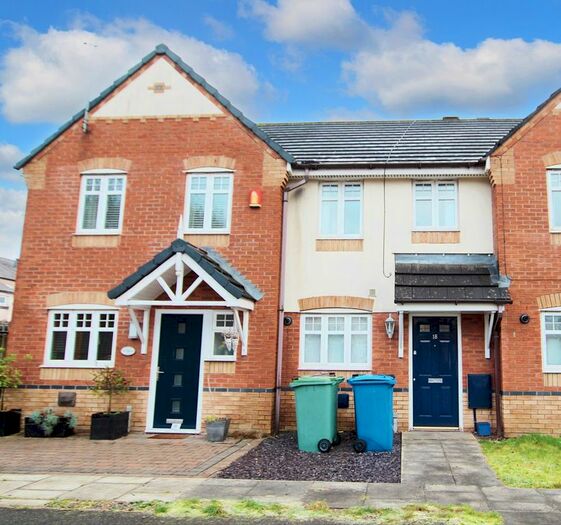 2 Bedroom Town House To Rent In Crystal Close, Platt Bridge, Wigan, WN2