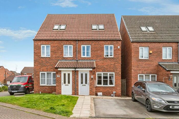 3 Bedroom Semi Detached House For Sale In Whimbrel Chase, Scunthorpe, DN16