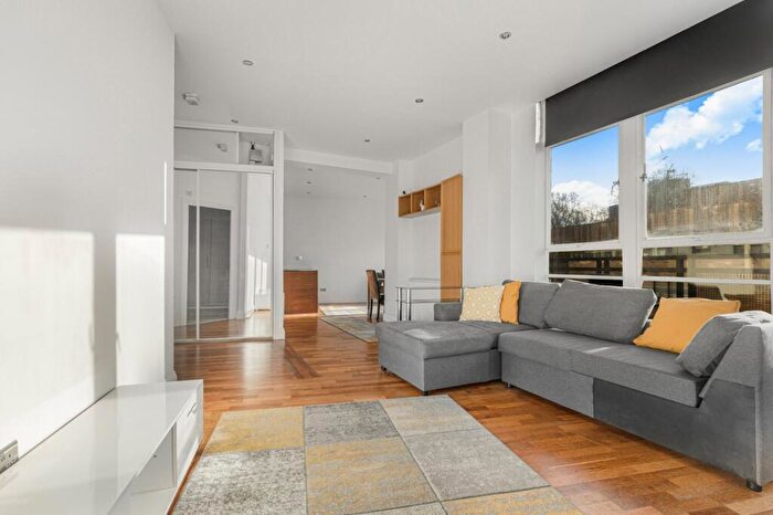 1 Bedroom Flat For Sale In Bunhill Row, Islington, EC1Y