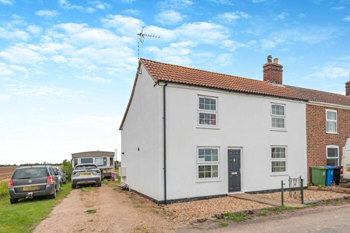 3 Bedroom Semi-Detached House For Sale In Crosswinds Gauntlet Villa, Bicker, PE20