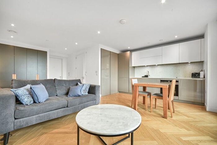 Studio To Rent In Southwark Bridge Road, London, SE1