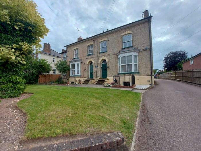 1 Bedroom Flat To Rent In Acacia Villas, Icknield Street, Dunstable, LU6