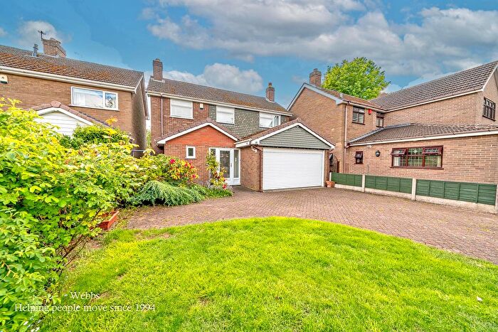 4 Bedroom Detached House For Sale In Fernleigh Road, Walsall, WS4