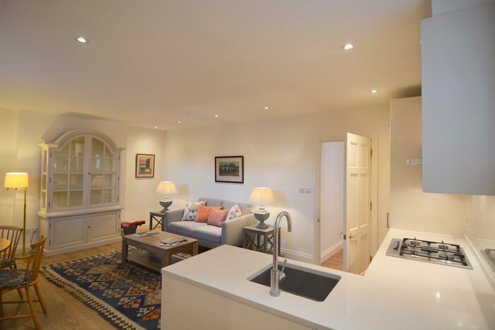 2 Bedroom Flat To Rent In Vincent Square, London, SW1P