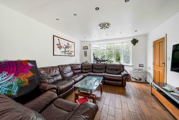 3 Bedroom Semi-Detached House To Rent In Marsh Lane, Stanmore, HA7