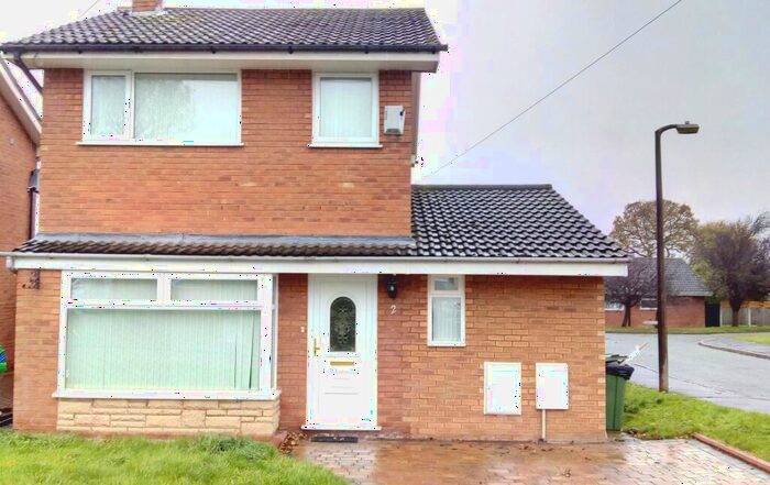 2 Bedroom Detached House To Rent In Harris Close, Wirral, CH63