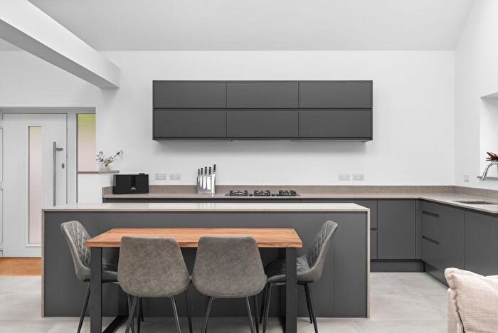 3 Bedroom Detached House For Sale In Elfleda Road, Cambridge, CB5