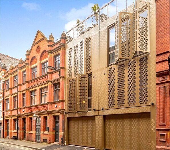 3 Bedroom Detached House For Sale In Wood Street, Manchester, Greater Manchester, M3