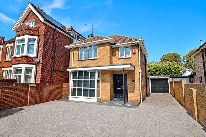 3 Bedroom Detached House For Sale In Merton Road, Southsea, PO5